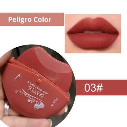 Labial mate en forma de labio
